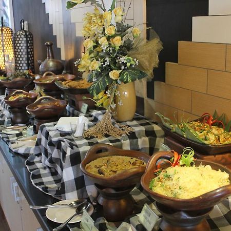 Maxonehotels.Com At Tidar Σουραμπάγια Εξωτερικό φωτογραφία