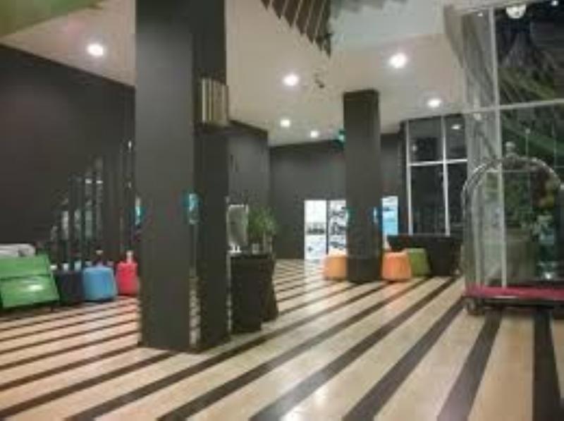 Maxonehotels.Com At Tidar Σουραμπάγια Εξωτερικό φωτογραφία
