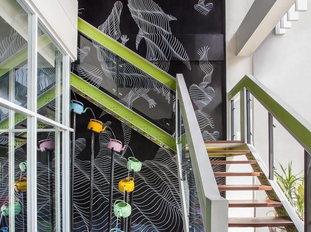 Maxonehotels.Com At Tidar Σουραμπάγια Εξωτερικό φωτογραφία