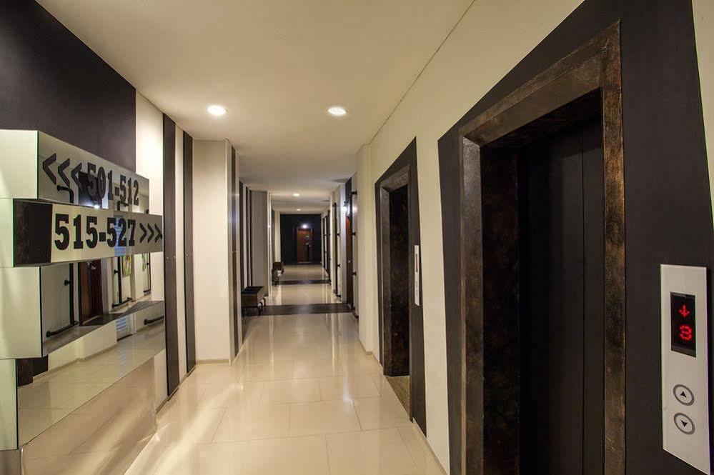 Maxonehotels.Com At Tidar Σουραμπάγια Εξωτερικό φωτογραφία